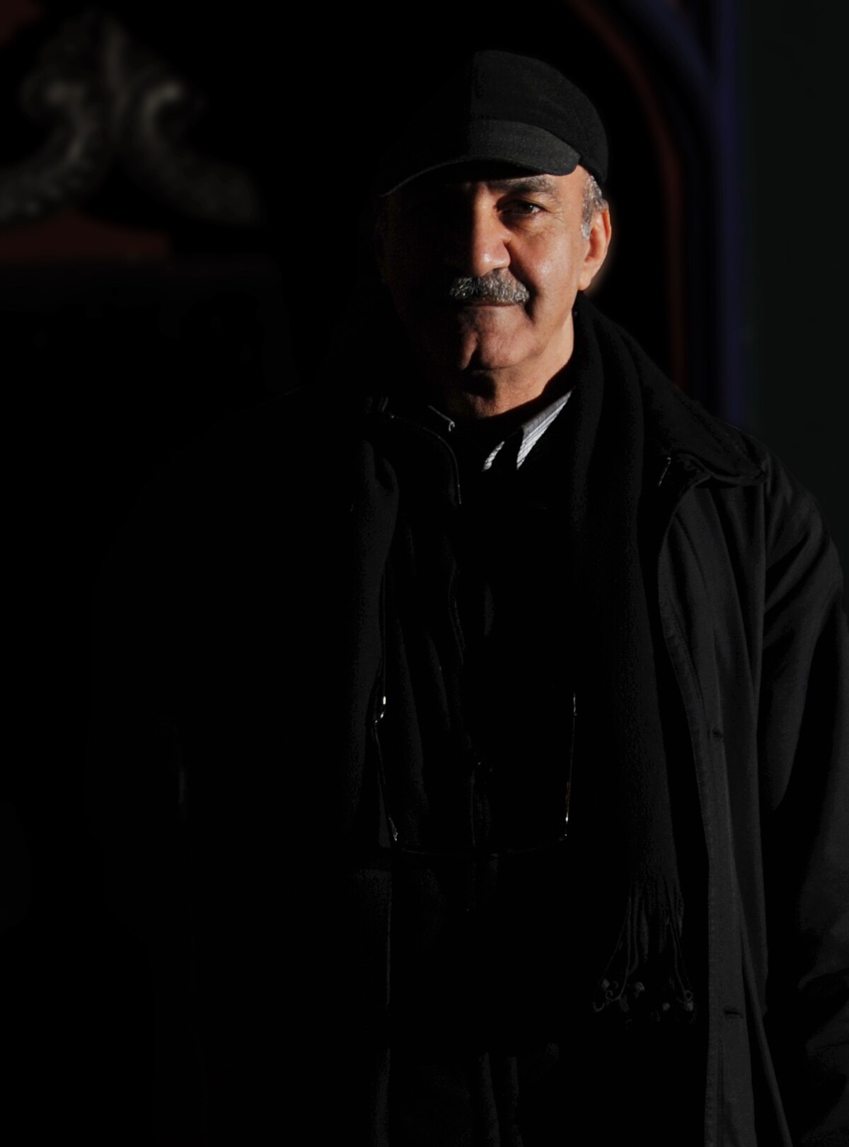 حمید لبخنده